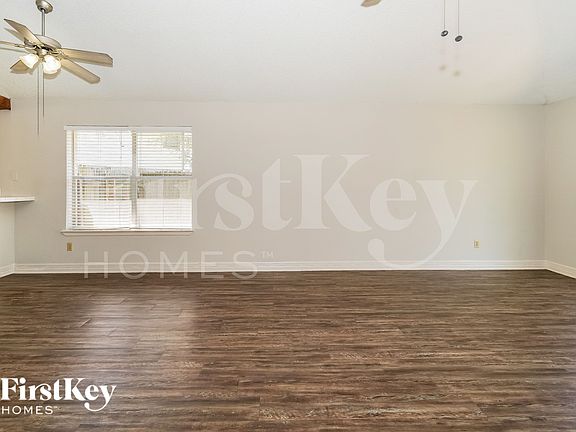 2nd image of 21134 Western Valley Dr