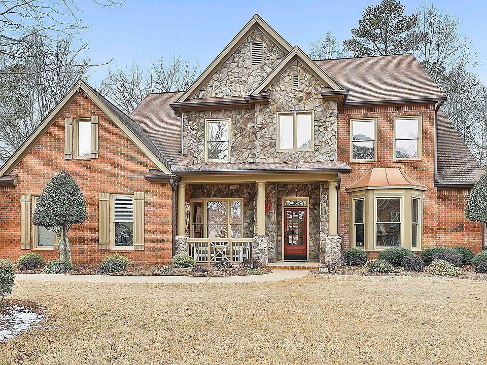1st image of 430 Lake Forest Dr