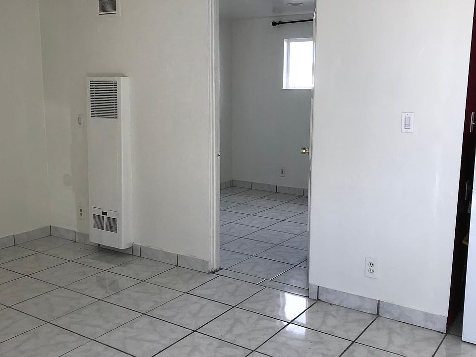 1st image of 1830 E Villa St #2