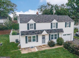 453 N Warminster Rd, Hatboro, PA 19040