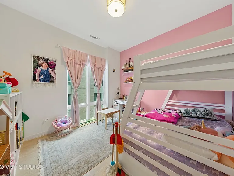 2773 N Hampden Ct #404 — Photo 8