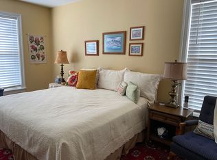 1051 Glenwood Station Ln UNIT 201, Charlottesville, VA