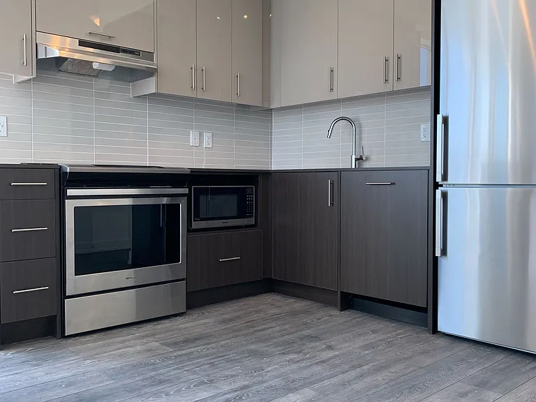 180 Fairview Mall Dr #712 — Photo 3