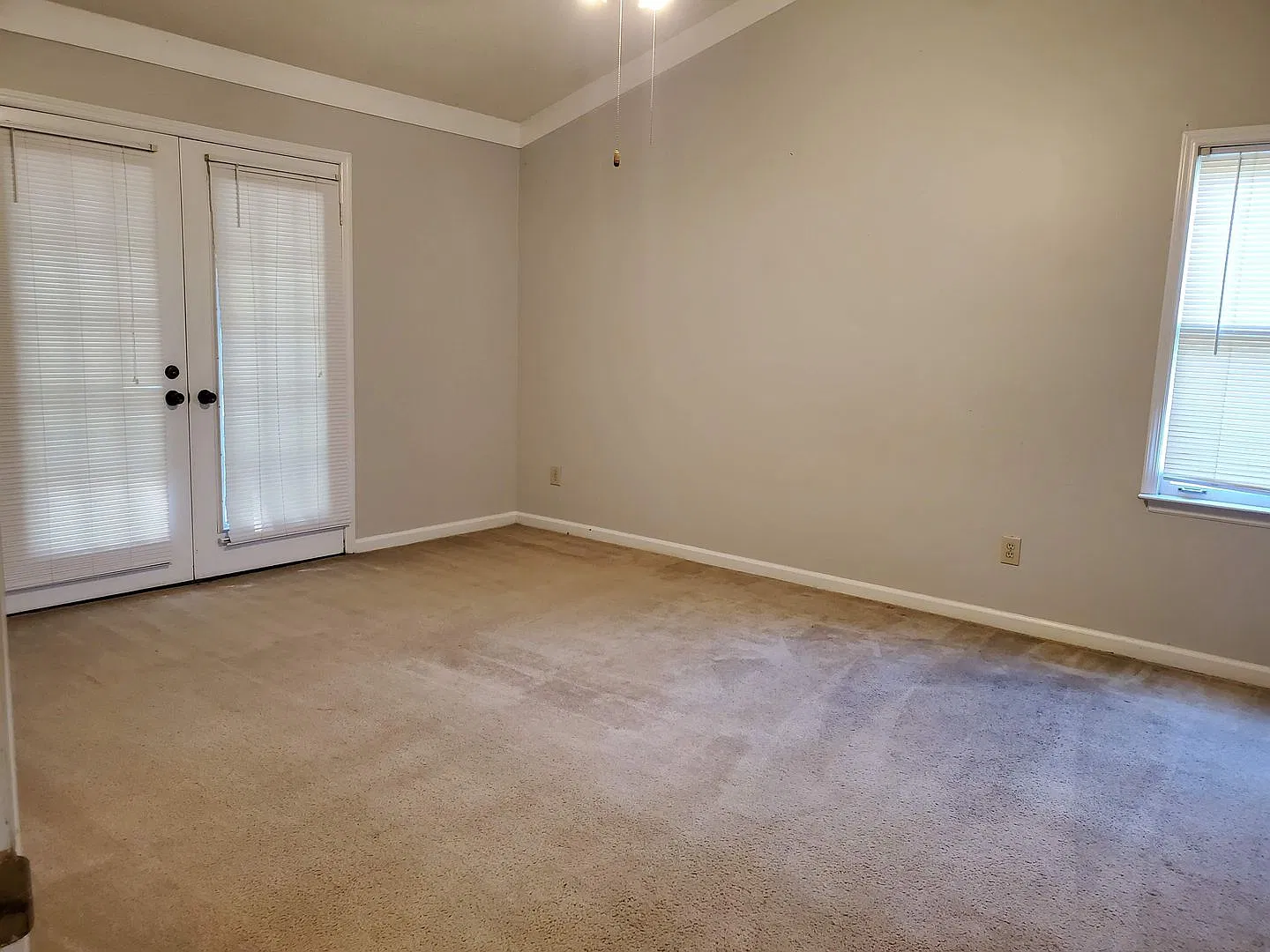 Just Listed! Single Family Home in Cary Woods! — Photo 4