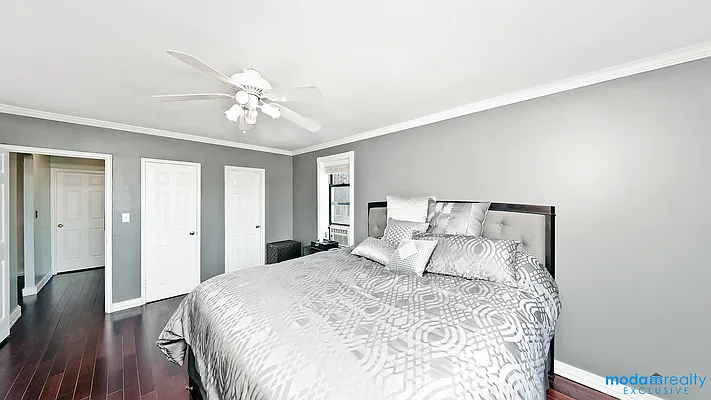 Sold by Moda Realty | media 16