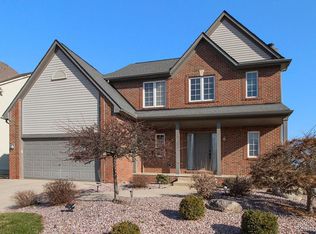 6016 Marlington Blvd, Linden, MI