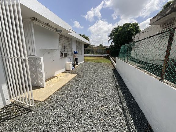 5th image of Urb Las Colinas E Calle #15-3