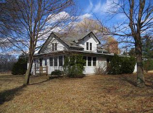 W8514 Thompson Rd, Poynette, WI 53955