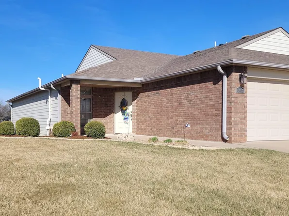 3603 Lakeshore Dr, Winfield, KS 67156