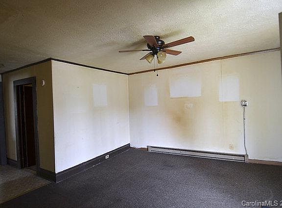 5th image of 491 W Court St