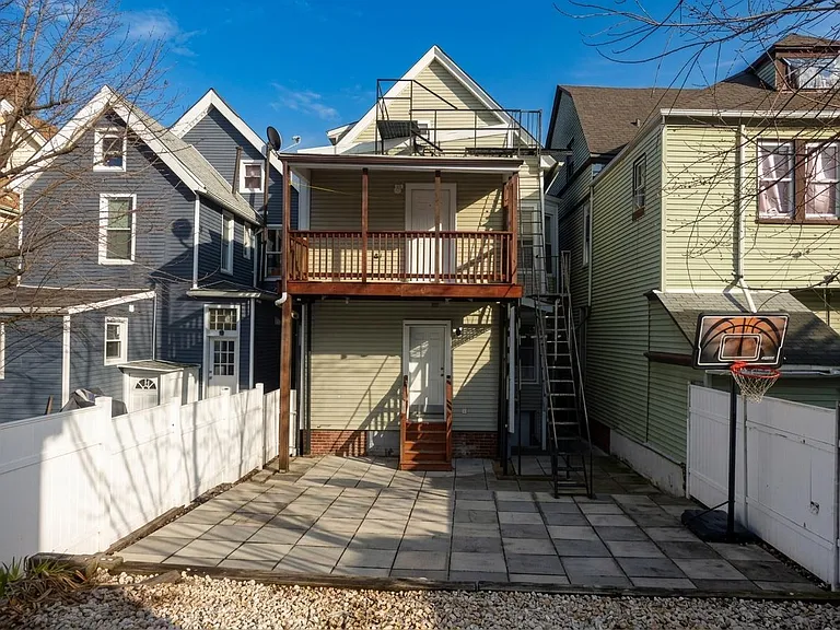 316 Summer Ave #1 — Photo 17