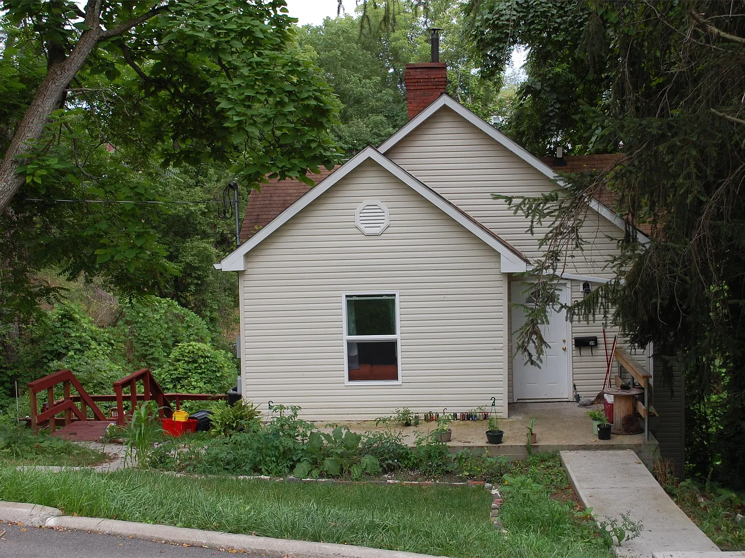39 Woodward Avenue - Single House — Photo 1