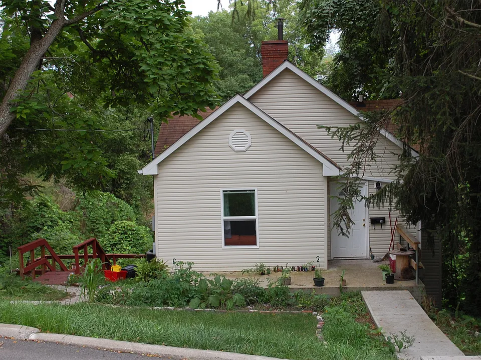 39 Woodward Ave
