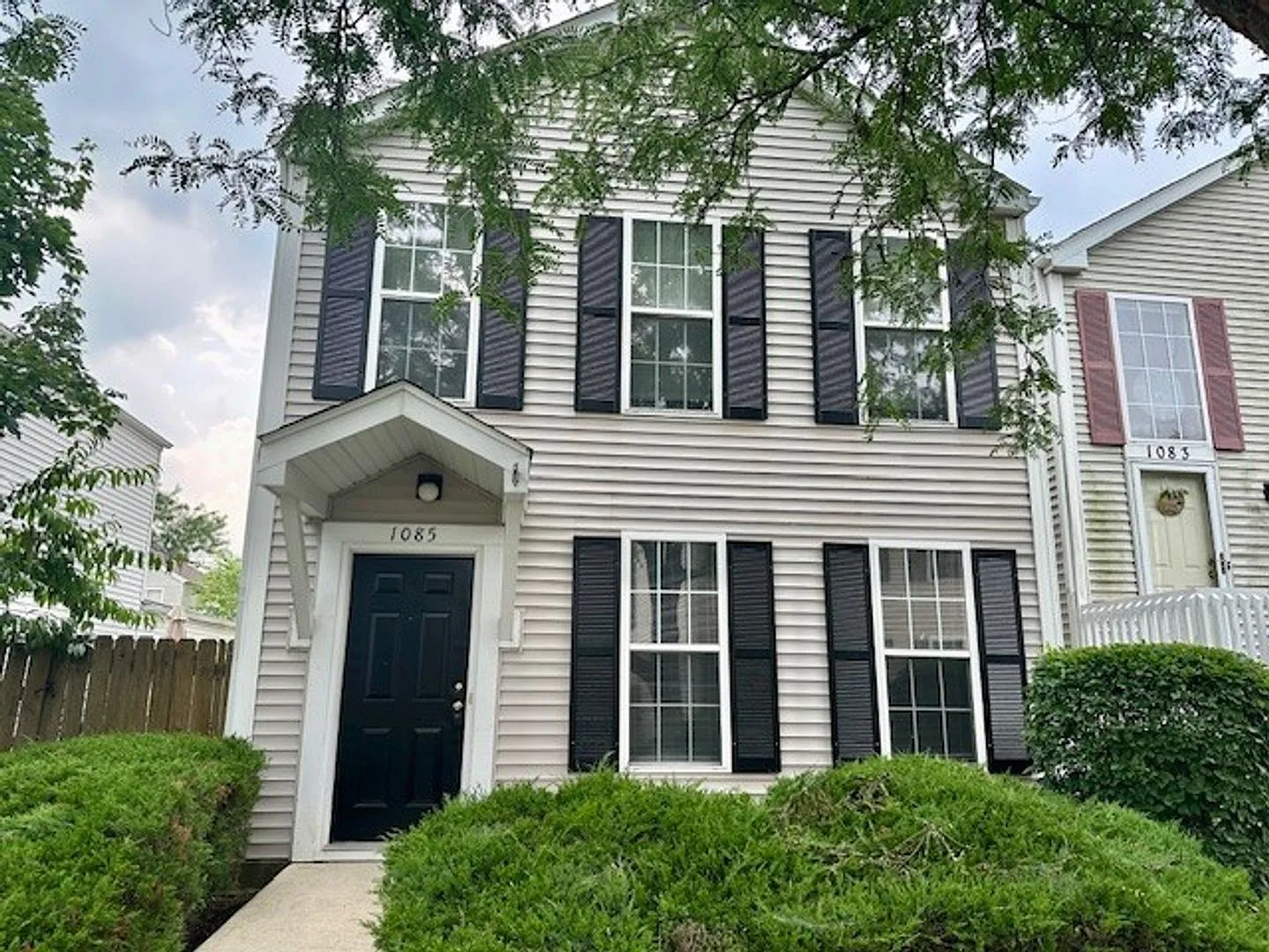Beautiful 3 bedroom 1.1 Bathroom home — Photo 1