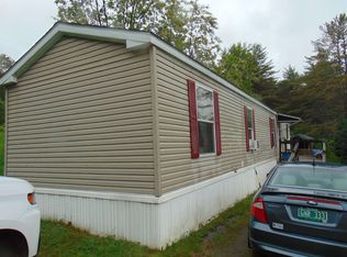 318 Symes Pond Rd, Barnet, VT 05821