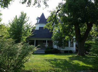 114 S Stough St, Hinsdale, IL 60521