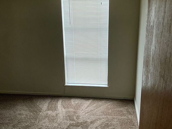 5th image of 1340 Hillcrest Dr #201