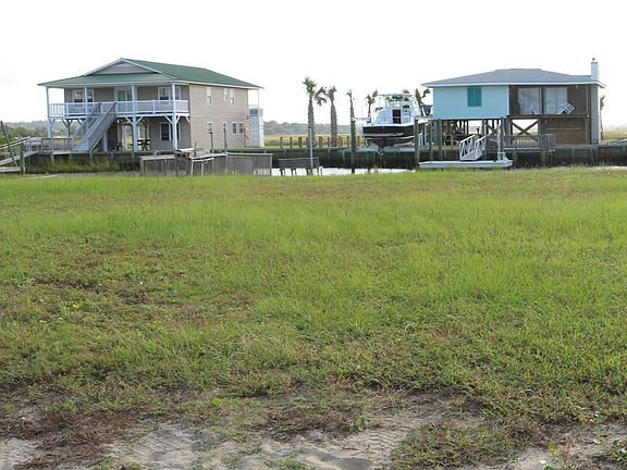 2nd image of 116 Dolphin Dr
