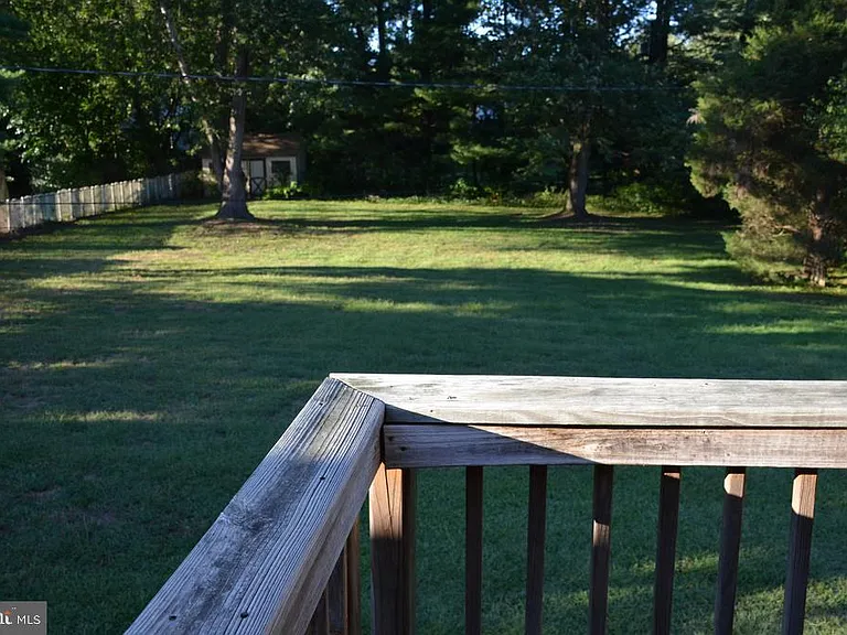 9210 Maple Rock Dr — Photo 2