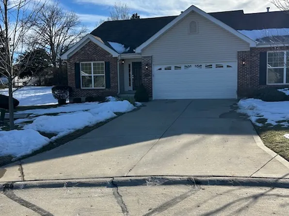 137 Fallon Villa Ct, O'Fallon, MO 63368