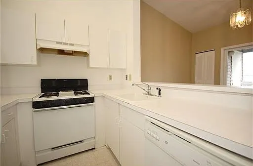1037 Edpas Rd — Photo 9