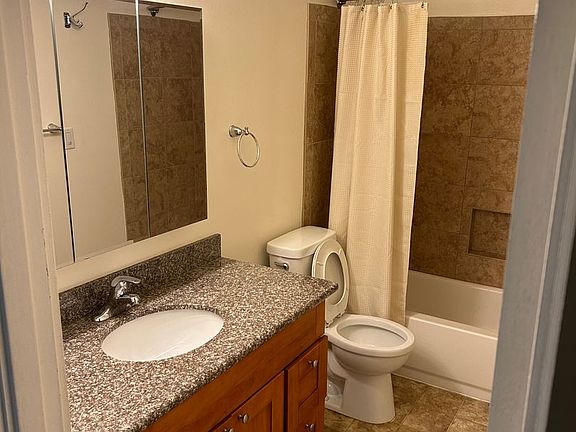 4th image of 3326 Lombard Ave APT 25