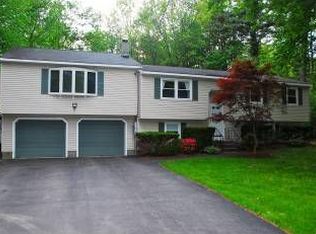 38 Sandstone Dr, Bedford, NH 03110