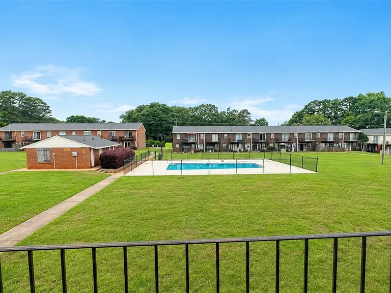 500 Concord Rd #A1 — Photo 4