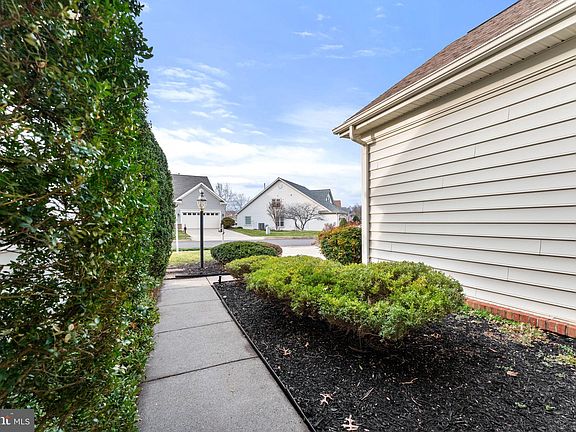 3rd image of 13850 Cinch Ln