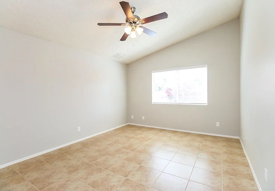 1st image of 1702 N Pleasant Dr