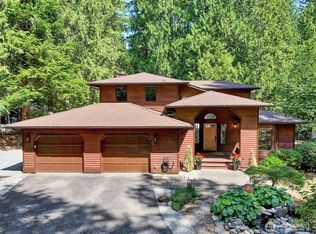 29908 NE 52nd St, Carnation, WA 98014