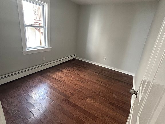 5th image of 151 West St #1A