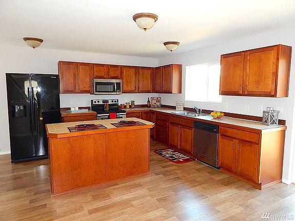 3rd image of 18503 95th Avenue Ct E