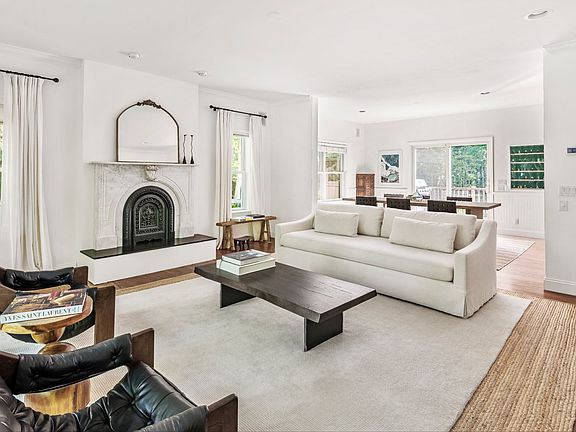 5th image of 15 Saddle Ln