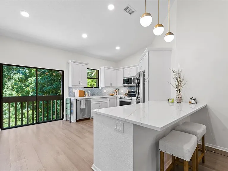 1714 Starling Dr #201 — Photo 11