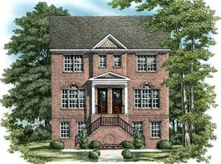 445 Alderwood St, Sandy Springs, GA 30328