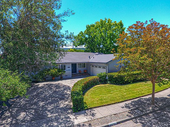 2nd image of 2575 Brookhaven Drive