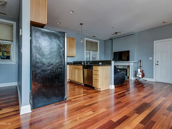 5th image of 2113 W Gladys Ave Unit 3S