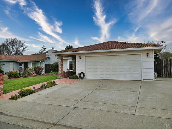 3rd image of 2214 Burgundy Way