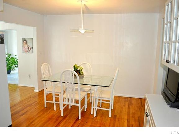 4th image of 3439 N Deerfield Ave