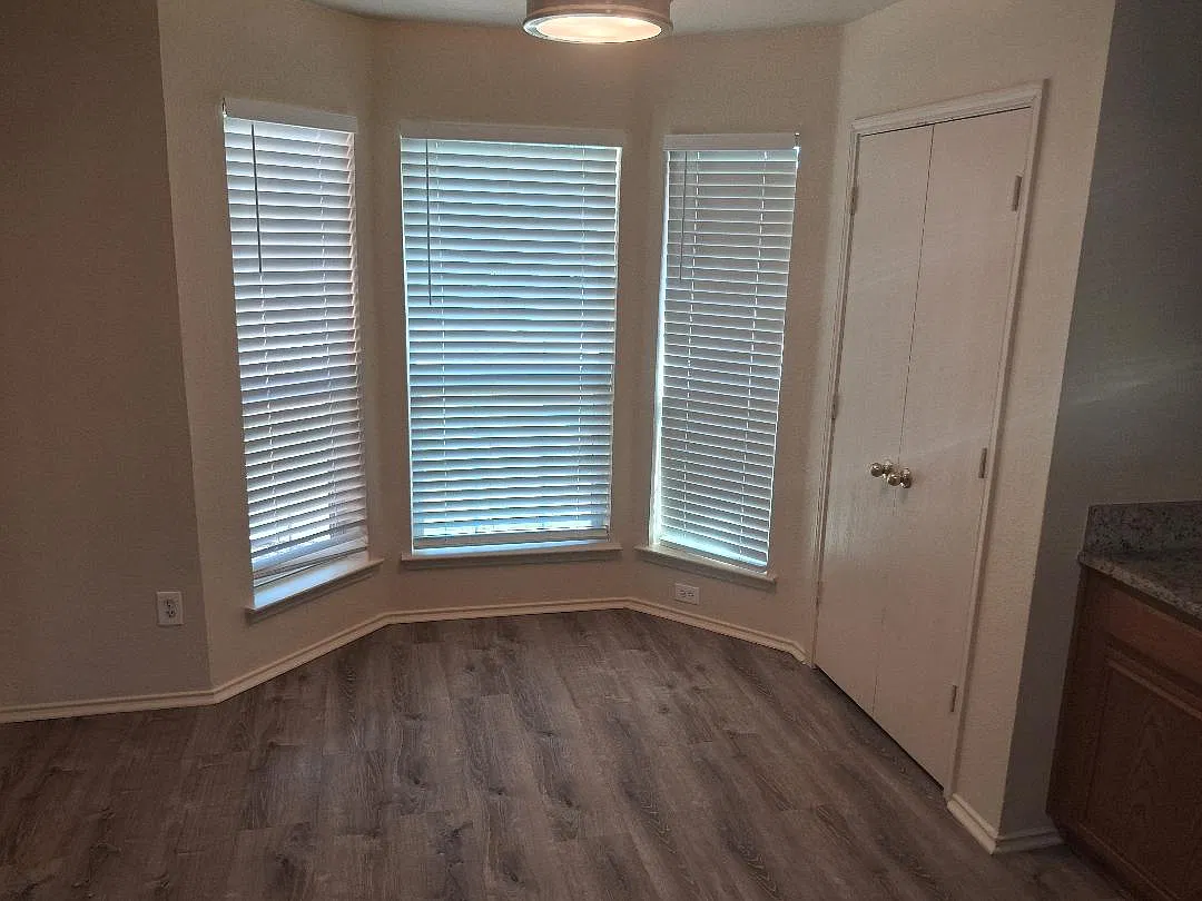3 bed, 1465 sqft, $2,025 — Photo 4