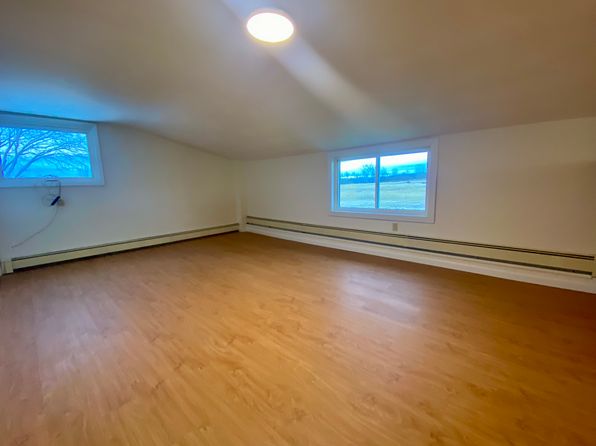 80 Brigham Rd #2, Saint Albans, VT 05478