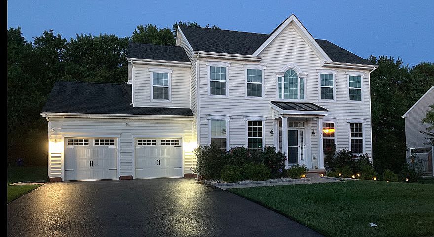2nd image of 344 Wagon Wheel Ln