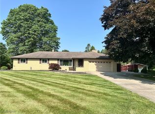 2288 Ritz Manor Dr, Uniontown, OH 44685