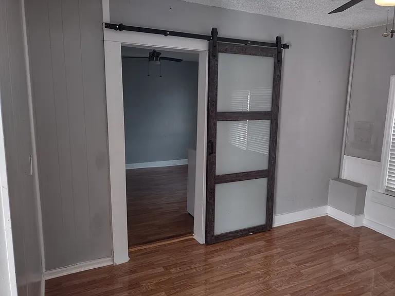 5319 Dixie Hwy #23 — Photo 3