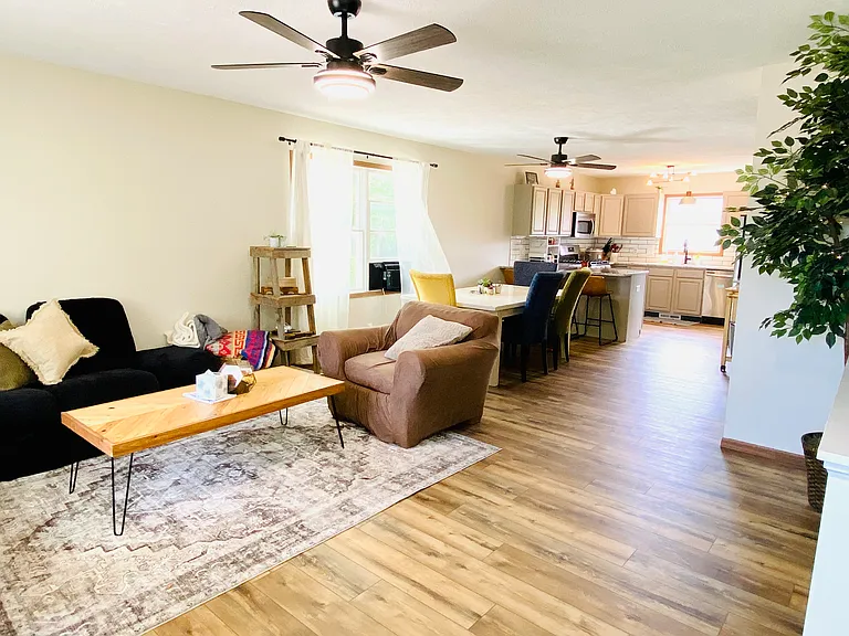 1040 Columbus Ave — Photo 6