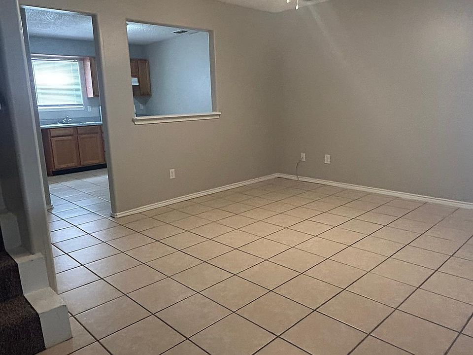1st image of 2316 W Elisa Ln #8