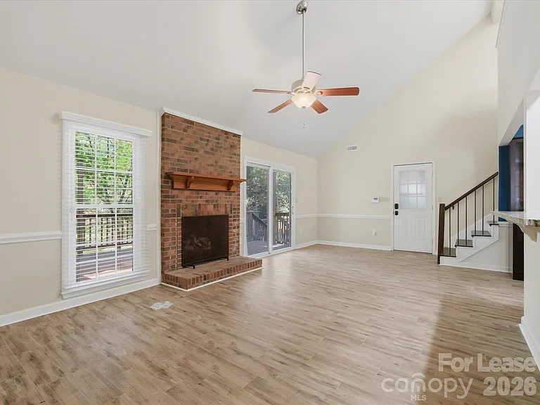 9437 Fairmead Dr — Photo 18