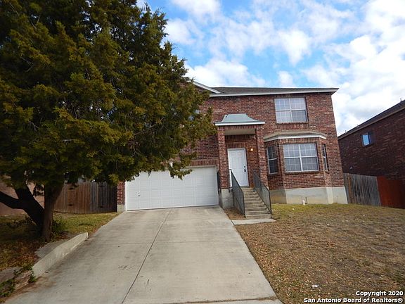 2nd image of 811 Quitman Oak