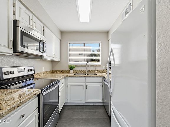 3rd image of 16528 E GUNSIGHT Drive #105